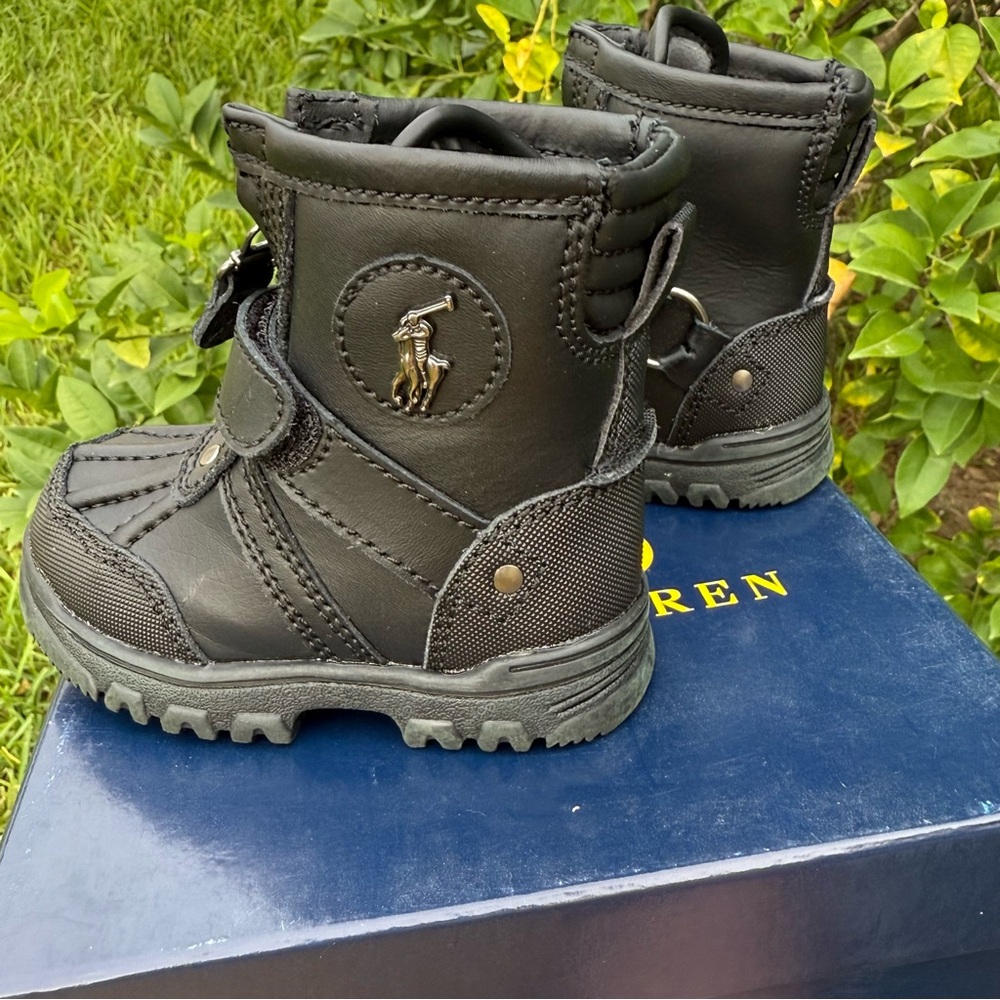Ralph Lauren Black Kids Boots size 5 - Picture 2 of 6